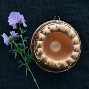 Copper plated aluminum bundt mold