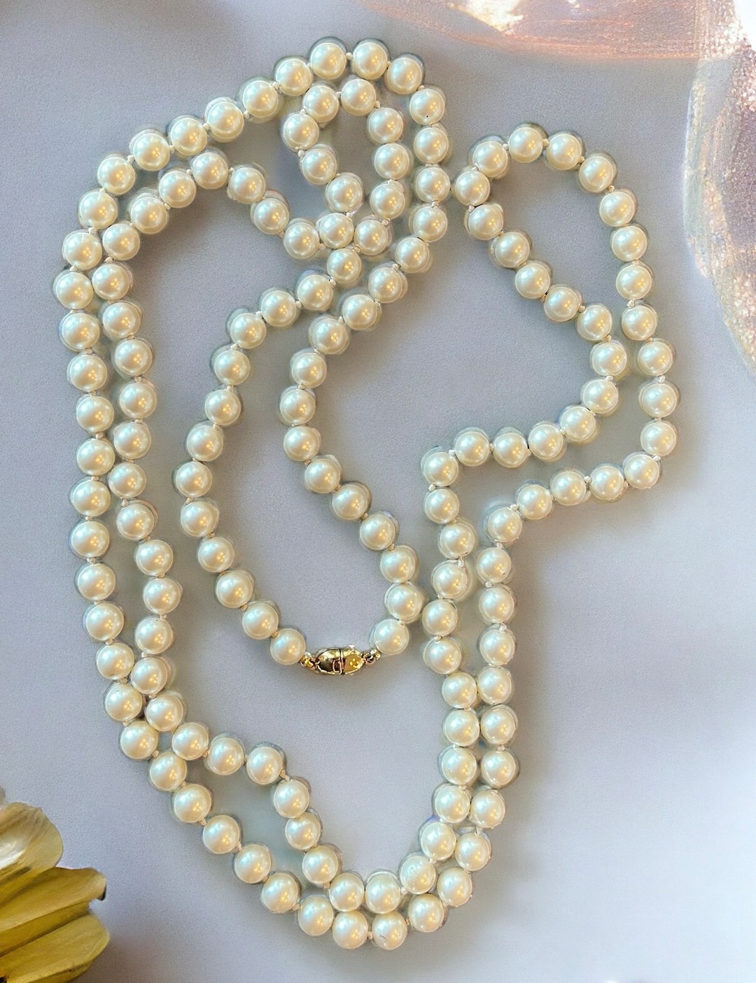 Monet  pearl necklace