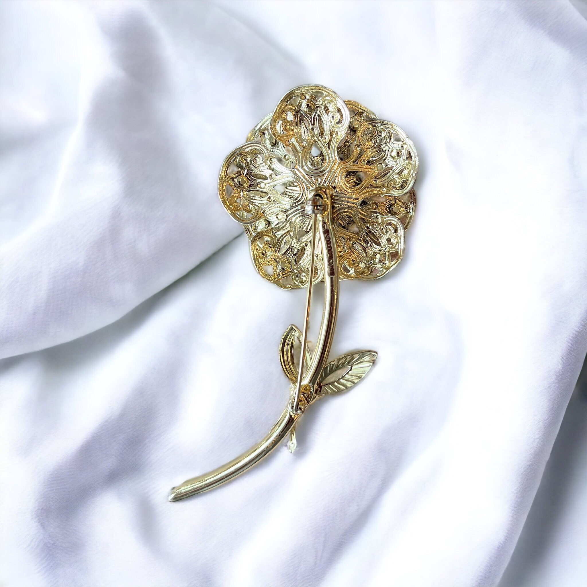 1960's Flower Gold Tone Flower signed Sarah Coventry Brooch