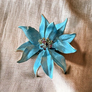 Vintage blue flower brooch, 1960s large floral pin, vintage jewelry for women, unique jewelry gift for her, 1960s jewelry image 4
