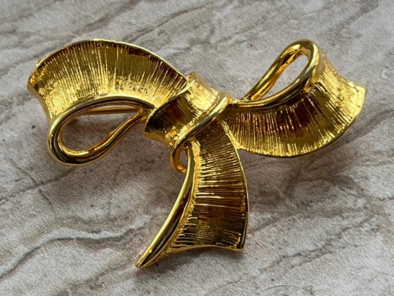 Vintage Laura Gayle brooch, 1990’s gold bow brooc… - image 9
