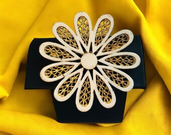 Coro vintage flower brooch, 1960’s daisy gold brooch, birthday gift for boho lover, vintage jewelry for women, flower jewelry