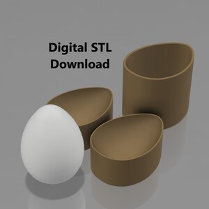 Könnte beinhalten: Ein weißes Ei neben drei braunen Eierhaltern. Der Text "Digital STL Download" ist in Schwarz dargestellt. Die Eierhalter haben verschiedene Formen und Größen, darunter ein zylindrischer und zwei ovale Halter.