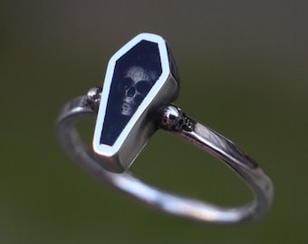 Minimalist 925 Silver Skull Ring, Coffin Ring, Handmade Skull Ring, Solid 925 Sterling Silver Ring, Goth Skull Jewellery, My Queen Skull