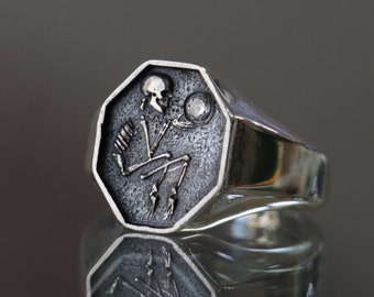 Anello Memento Mori in argento 925, anello Dead Man, anello gotico. Anello Grave, Volo dell'anima, Ricordati di morire, anello da uomo in argento, anello in argento scuro.