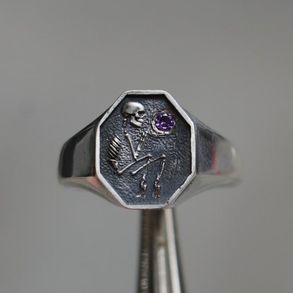 Bague homme mort Halloween améthyste, squelette dans la tombe, bague homme améthyste, bague Memento Mori en argent 925, bague améthyste 925 squelette