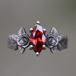 Ruby Silver Ring, 925 Silver Marquise Ruby Ring, Flower Ruby Ring, Red Stone Silver Ring, Alternative Ruby Engagement Rings, Unique Ring
