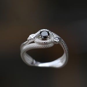 Ouroboros 925K Sterling Silver Ring, Snake Silver Ring, Onyx Snake Silver Ring, Goth Snake Jewelry, Snake Eating İtself Jewelry, Onyx Ring