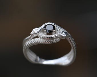Ouroboros 925K Sterling Silver Ring, Snake Silver Ring, Onyx Snake Silver Ring, Goth Snake Jewelry, Snake Eating İtself Jewelry, Onyx Ring