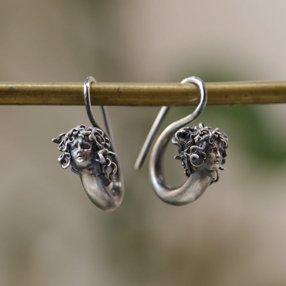 Medusa Earring 925 Silver, Witch Medusa Jewelry, Snake Jewelry,, Handmade Earring, Mythological Jewelry, Greek God, Earring Antique Silver