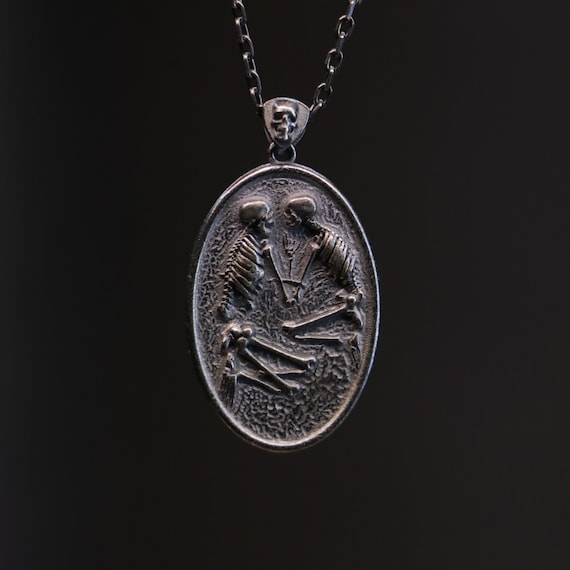 925 Black Silver Pendant, Halloween Dead Man&#39;s Pendant, Skeleton İn The Grave, Men&#39;s Pendant, 925 Silver Memento Mori Pendant, 925 Pendant