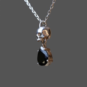 COLLANA CON TESCHIO IN ONICE, Gioielli da Stregoneria, Gioielli Occulti, Collana da Stregoneria, Gioielli Potenti, Collana Celeste, Collana in Onice Nero, Luna Nera