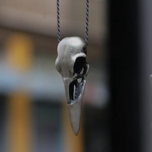 Raven Skull Necklace, Bronze Crow, Gothic Jewelry image 8