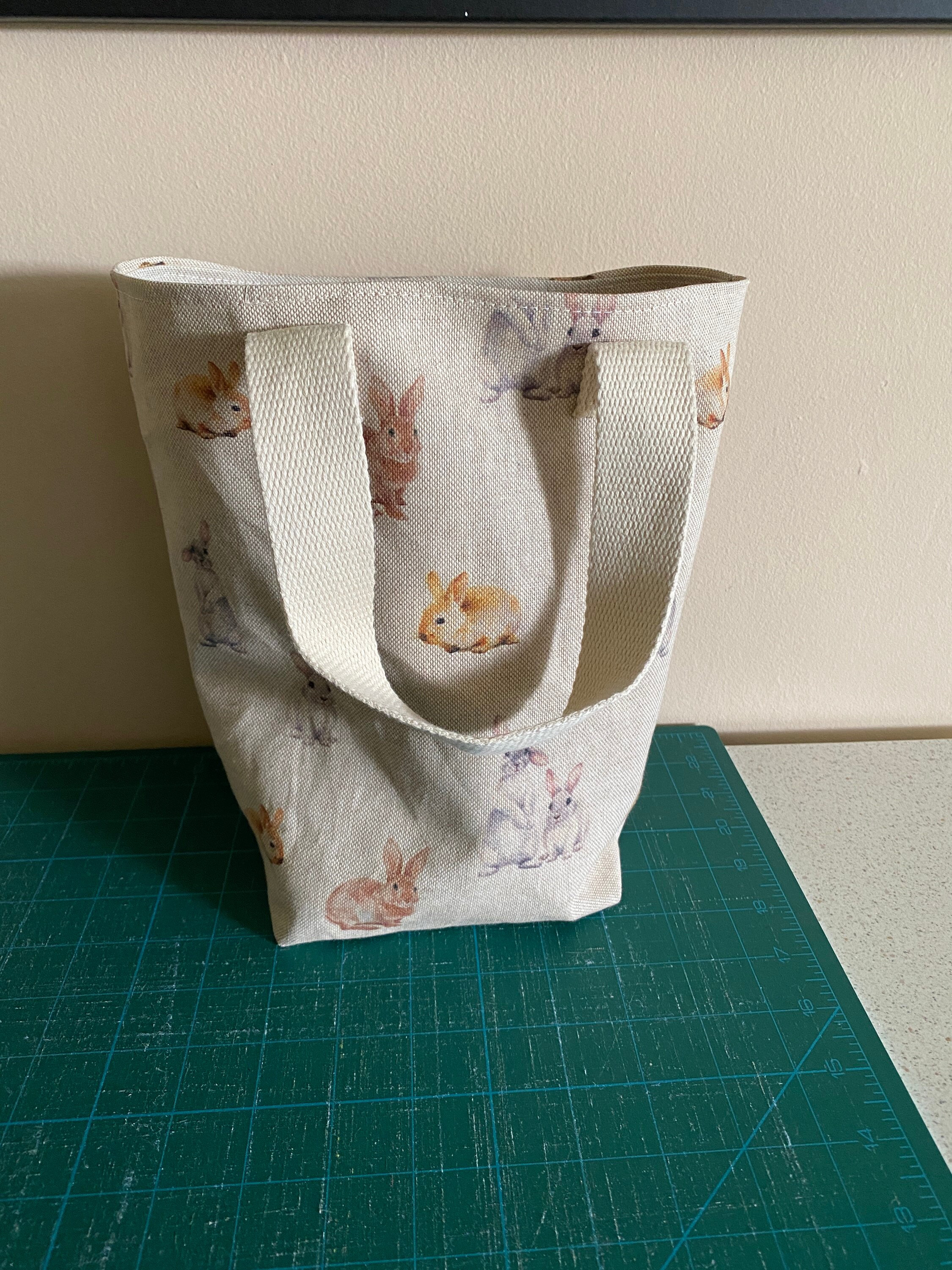 Cute bunny rabbit lunch bag. Small handled carry bag linen Etsy