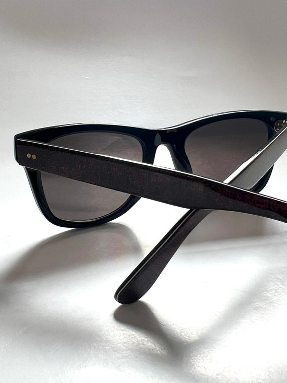 1990’s Keith Haring Wayfarer style sunglasses - image 5