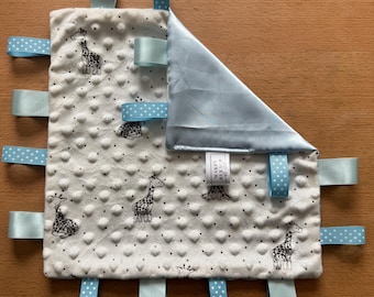 Cream Giraffe Comforter with Baby Blue Tags & Silk