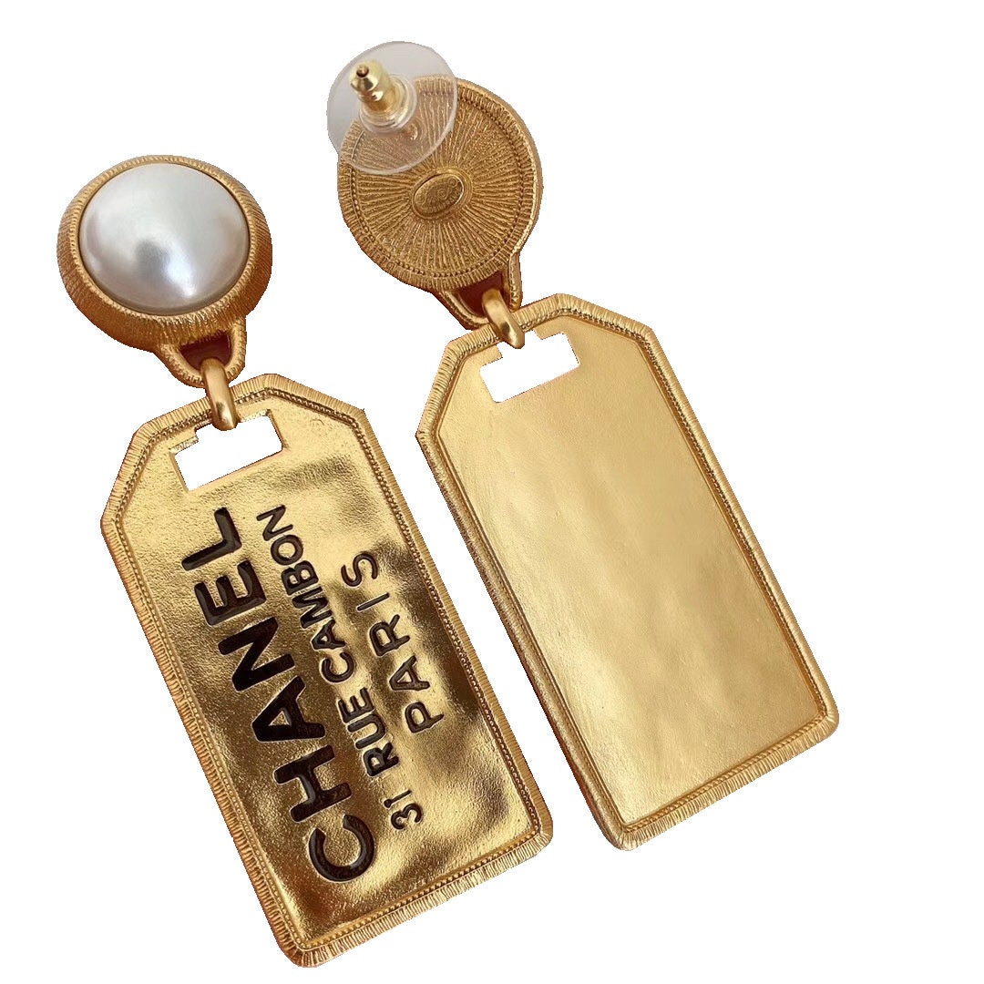 Authentic Chanel Earrings CC Pearl Gold Pendant 31 Rue De -  Sweden