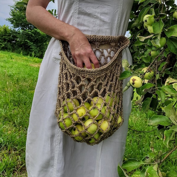 Harvest Apron Gathering. Bag basket for havesting. Jute crocheted apron with large pocket. Wall hanging bag mesh for harvesting and storing.