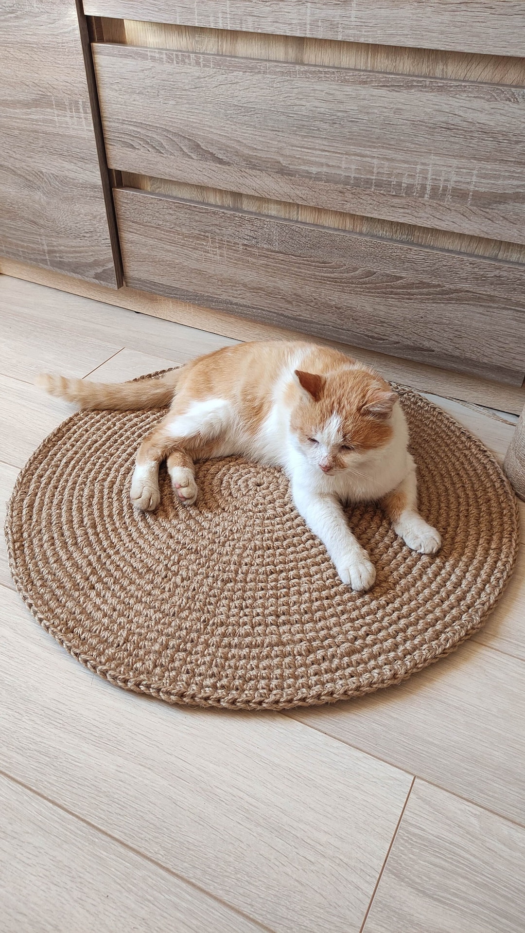 Small round jute rug crocheted, handm...