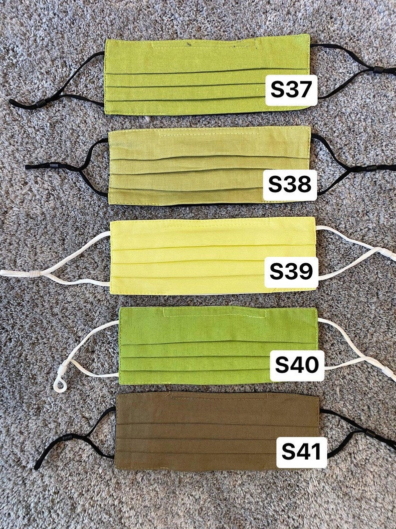 Lin Masques faciaux plissés à 3 couches de couleur unie avec fil de nez, poche filtrante et élastique réglable. Unisexe image 9