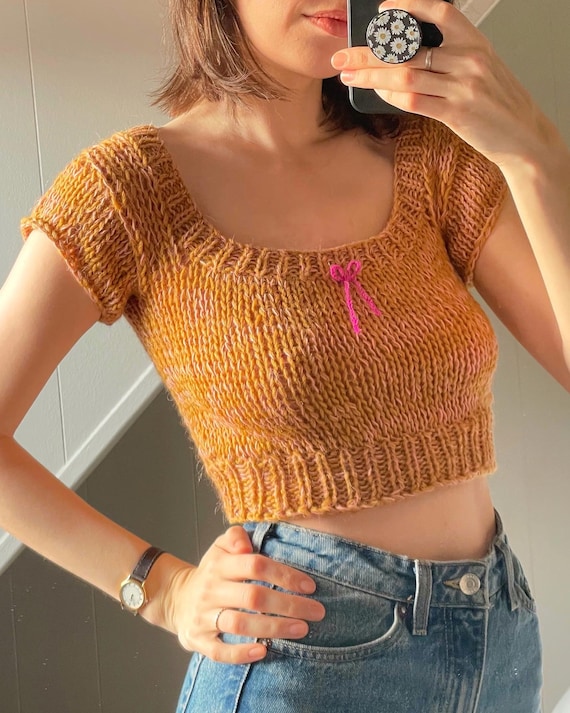 驚きの値段で Y2K Tee, Baby Cropped PATTERN KNITTING Square T-shirt Neck トップス