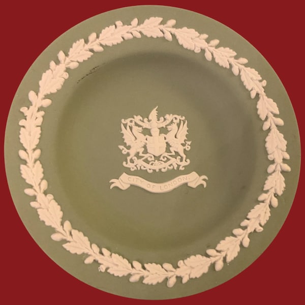 Salbeigrüne Wedgwood Jasperware Schmuckschale mit City of London Wappen