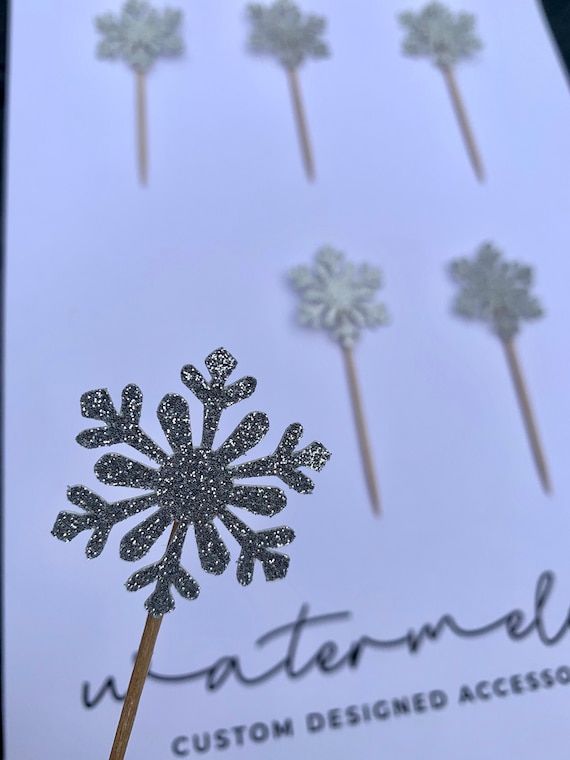 Snowflake Cupcake Toppers - Christmas Cake Decoration