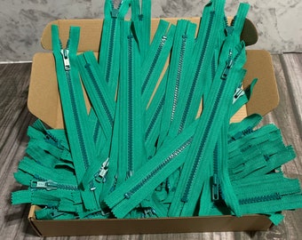 Green YKK 5V Zipper: 9" Closed End Nylon Vislon