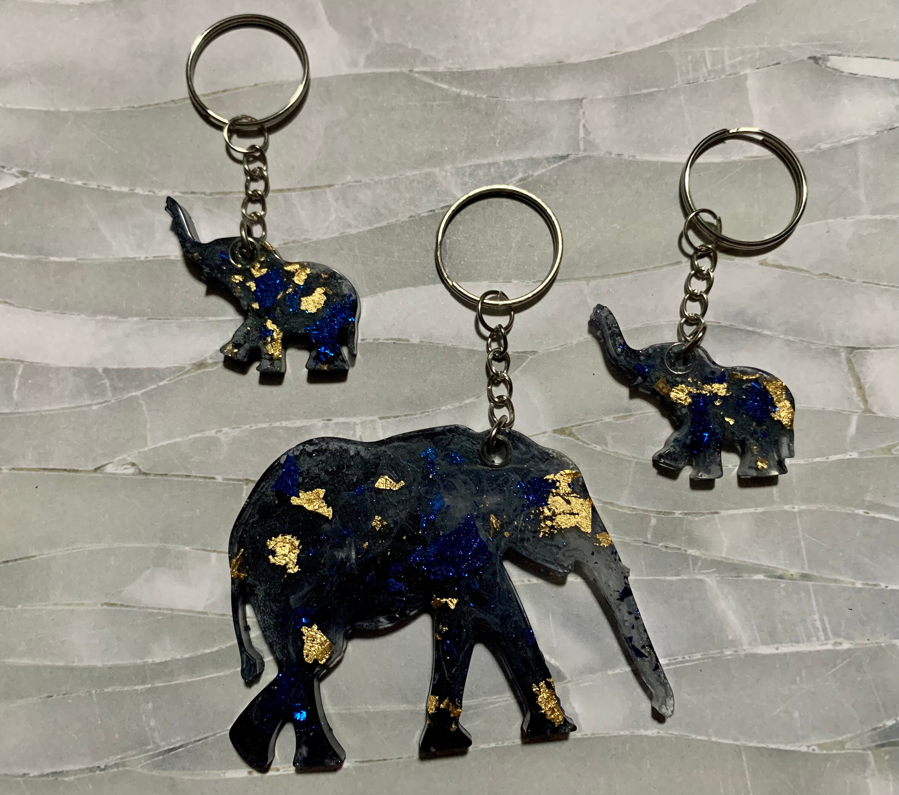 象の樹脂製キーホルダー | 3個セット | すべての人へのギフト - Etsy 日本