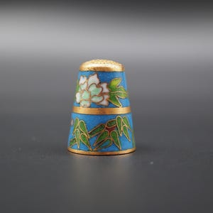 enamelled french thimble, 1900s thimble, cloisonne sewing thimble, needle accessory, gift for mom,sewing collection, thimble collector