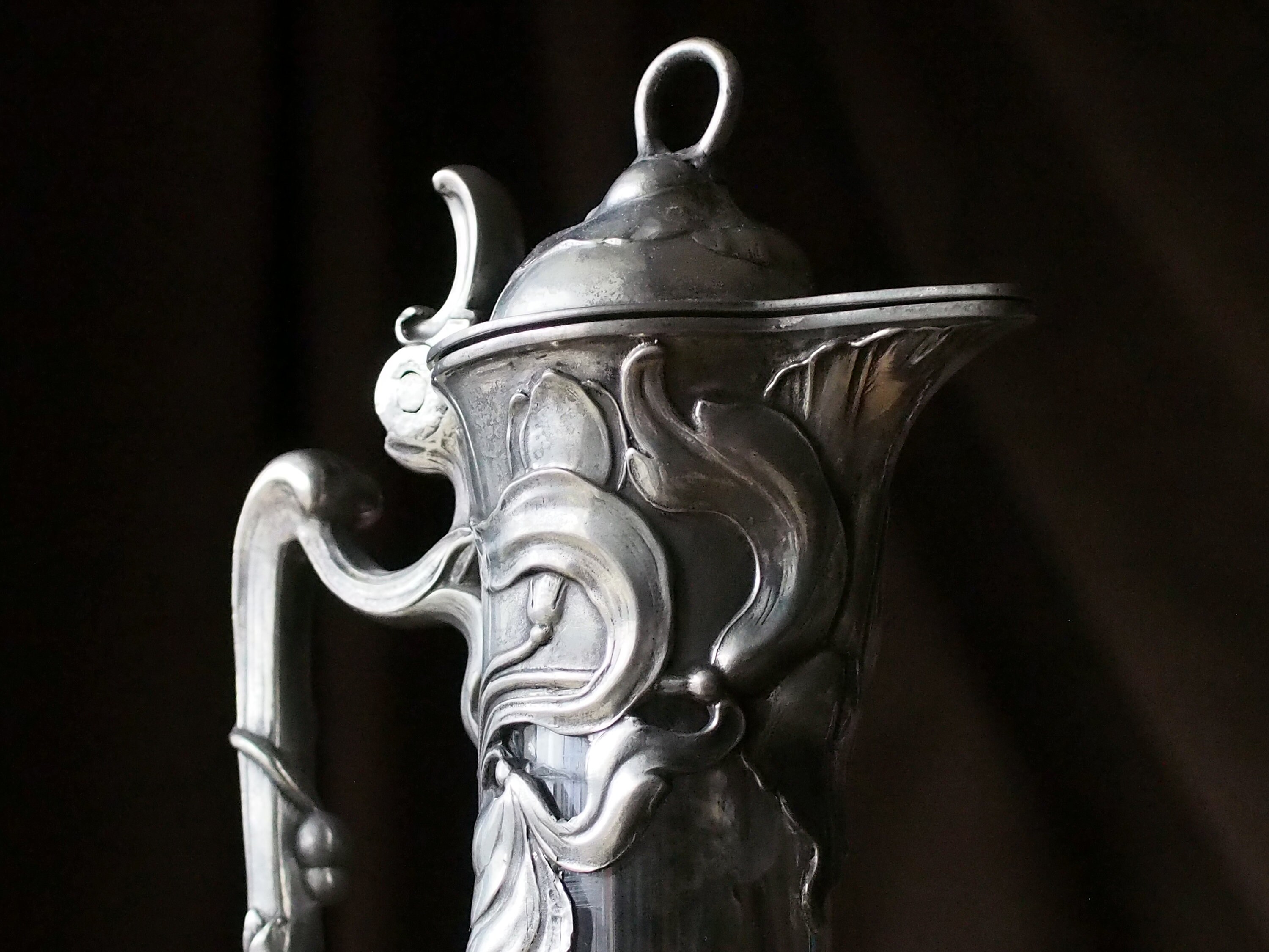 1900 年代のコレクター向け密封ピッチャー、WMFB 刻印ピッチャー