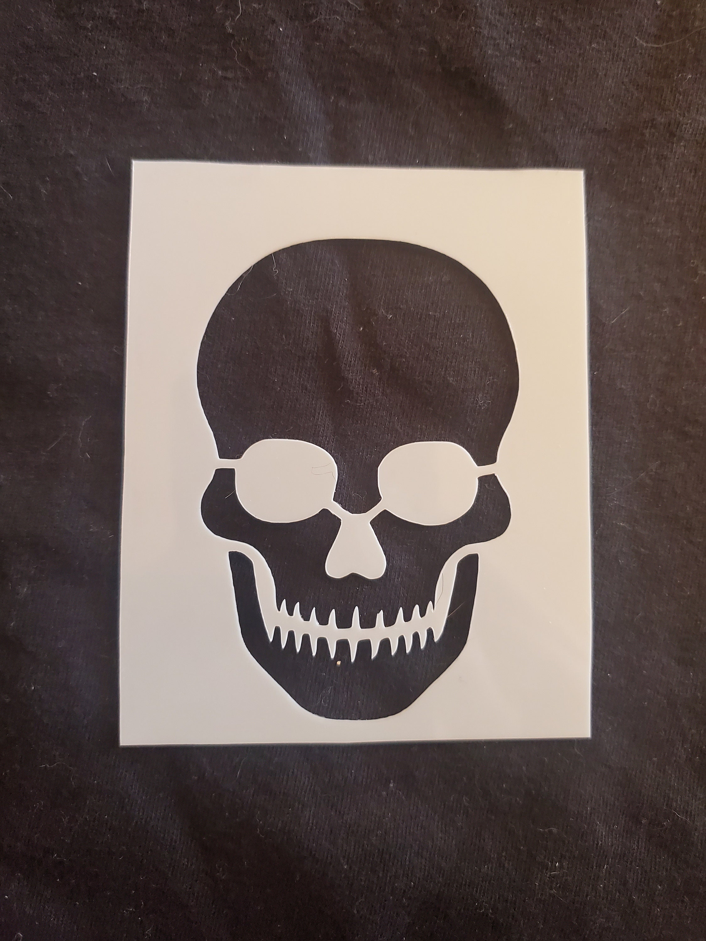 Simple Skull Stencil
