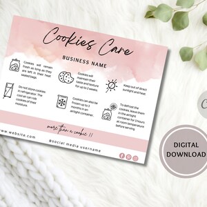 Puede incluir: Una gu&iacute;a rosa y blanca de Cookies Care con texto e ilustraciones. La gu&iacute;a incluye consejos sobre c&oacute;mo almacenar galletas, como guardarlas en recipientes herm&eacute;ticos y evitar la luz solar directa. Las palabras "DESCARGA DIGITAL" tambi&eacute;n son visibles.