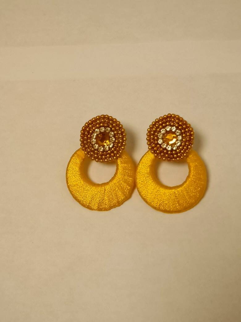 Handmade fabric Jwellery by Jinis Jwellery | Handmade fashion jewelry, Diy earrings  easy, Trendy jewelry handmade