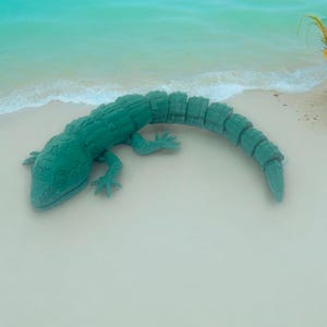 Flexible 3D Printed Articulated Lizard Toy, Home Decor, Educational Model, Select Color