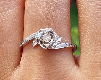 Rose Flower Engagement Ring, Nature Inspired Ring, Dainty floral design Ring, Wedding Ring for Women, Round Moissanite Ring, bridesmaid gift