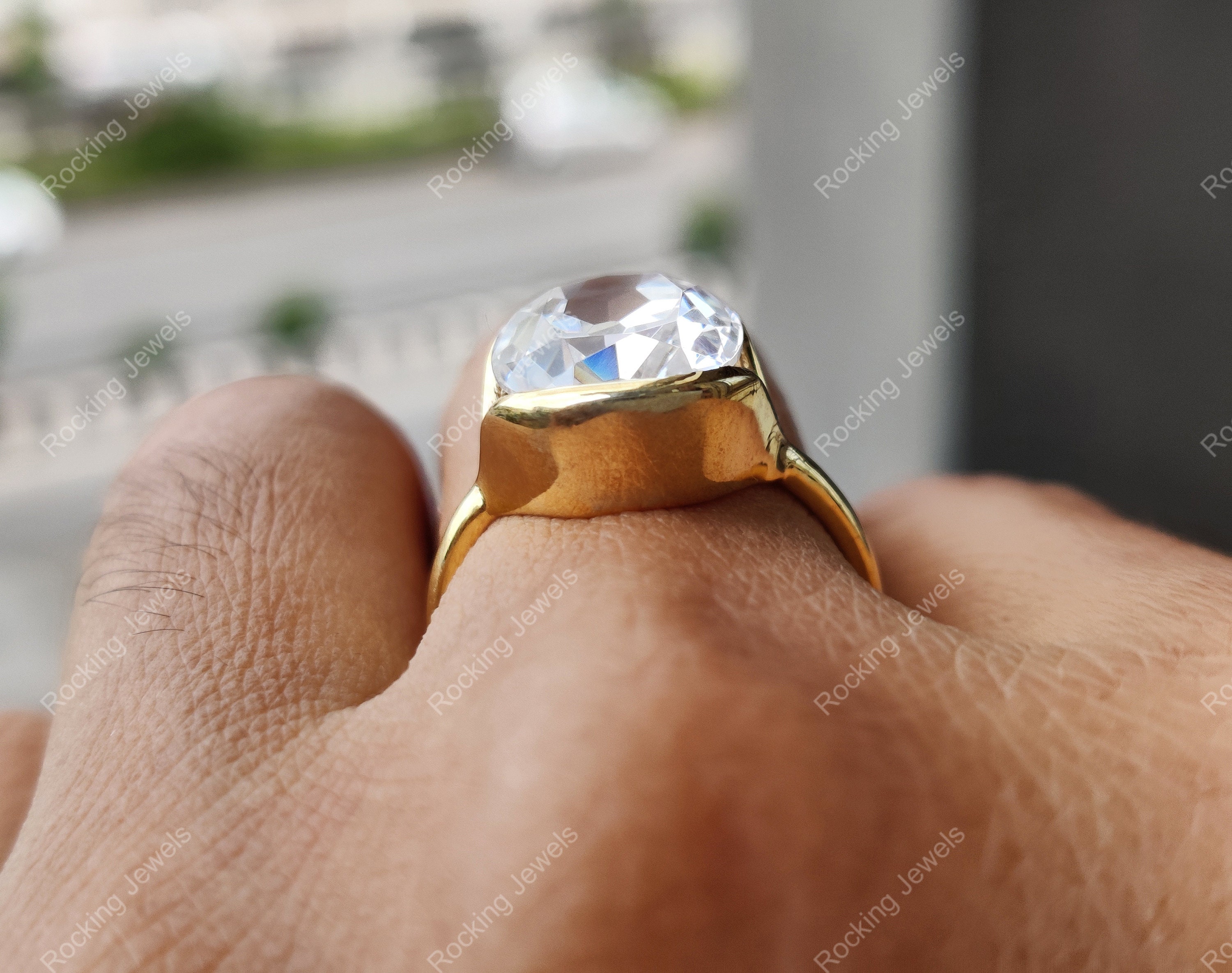 オールドマインカットのエンゲージリング、アンティークオールド