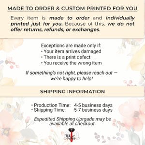 K&ouml;nnte beinhalten: Eine cremefarbene Grafik mit dem Text &bdquo;MADE TO ORDER & CUSTOM PRINTED FOR YOU&ldquo;. Sie enth&auml;lt auch Informationen zu R&uuml;cksendungen, R&uuml;ckerstattungen und Umtausch sowie Versanddetails. Das Tie Vibes-Logo befindet sich unten.
