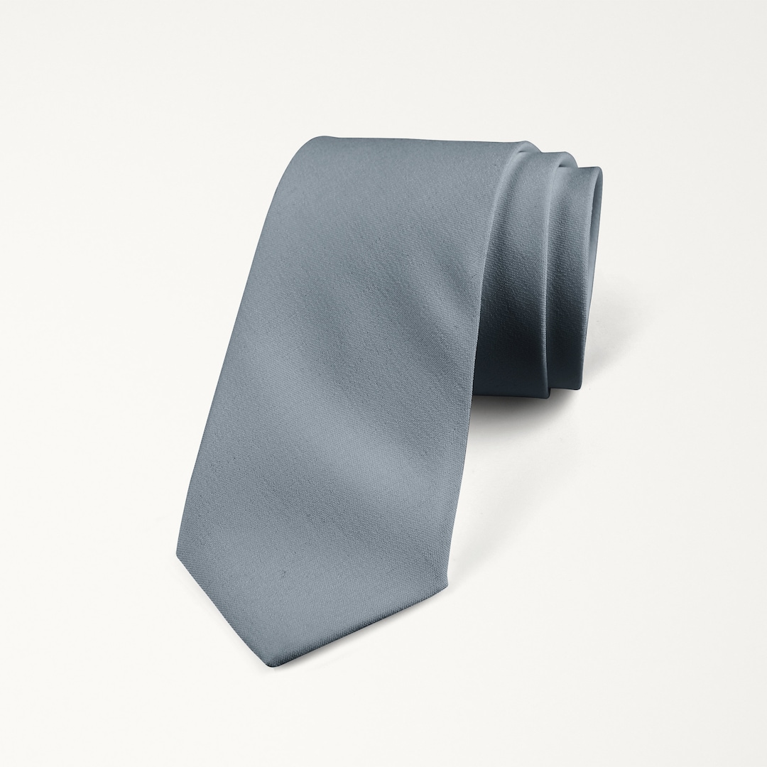 color of tie for interview