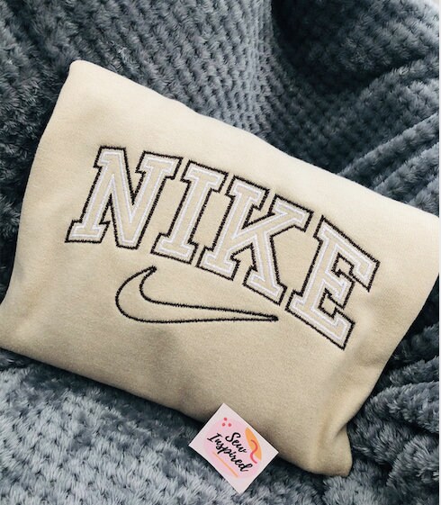 Vintage Style Spell Out Sweatshirt/Double Wall Logo/Custom Aesthetic …