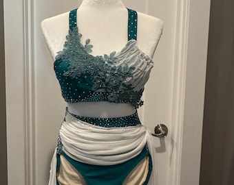 Adult Small Women's Dance Costume With Hair Applique