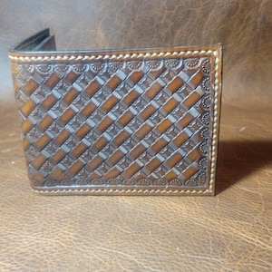 Cartera plegable de cuero, hecha a mano, con calavera de vaca y tejido de canasta