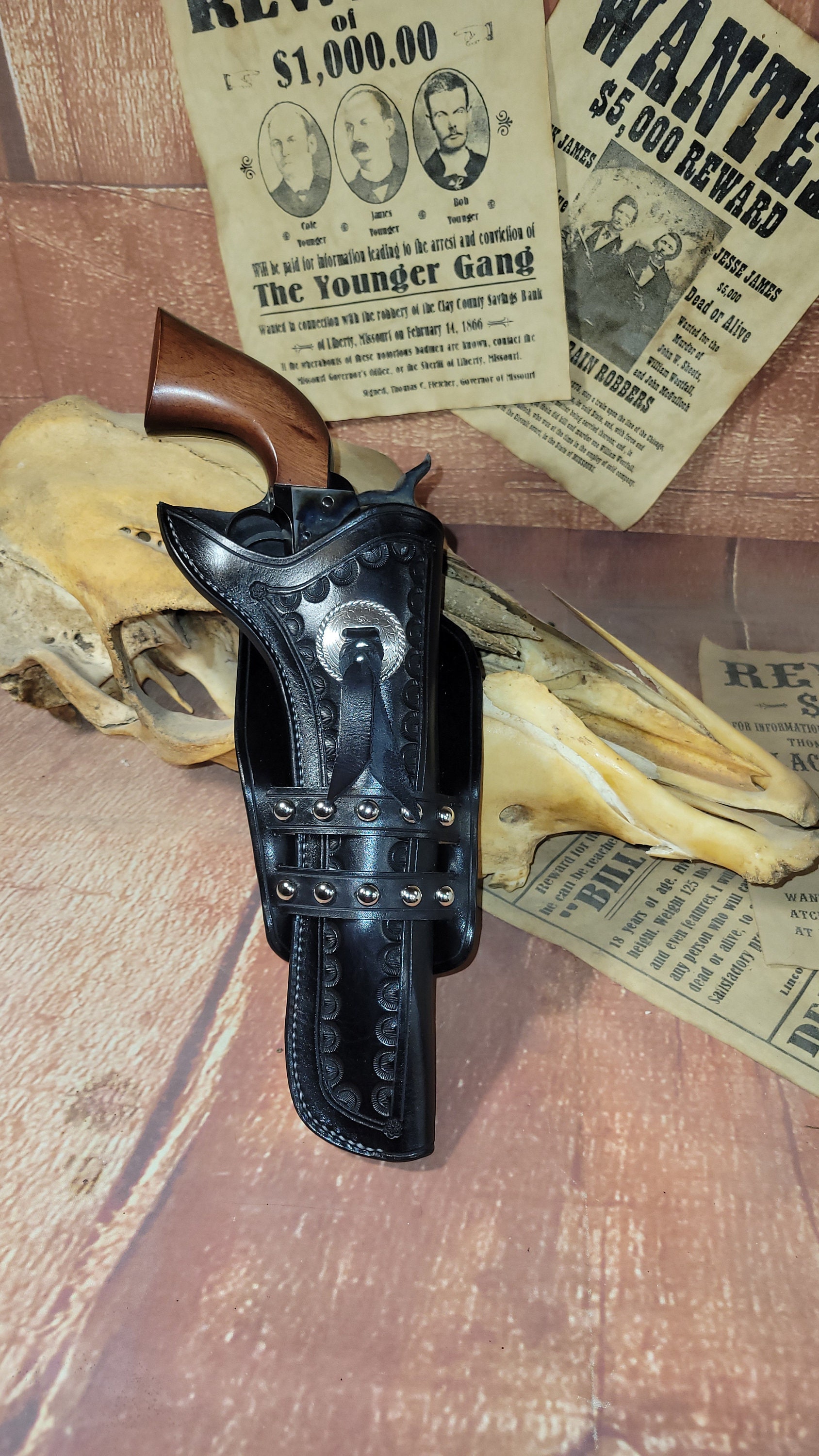 Johnny Ringo Holster, Handmade, Colt Peacemaker Ruger New Vaquero ...