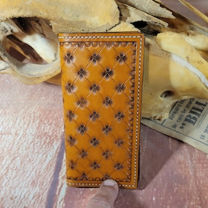 Cartera de estilo western roper, cartera vaquera, cartera larga, cartera alta, hecha a mano, con aspecto acolchado y repujado.