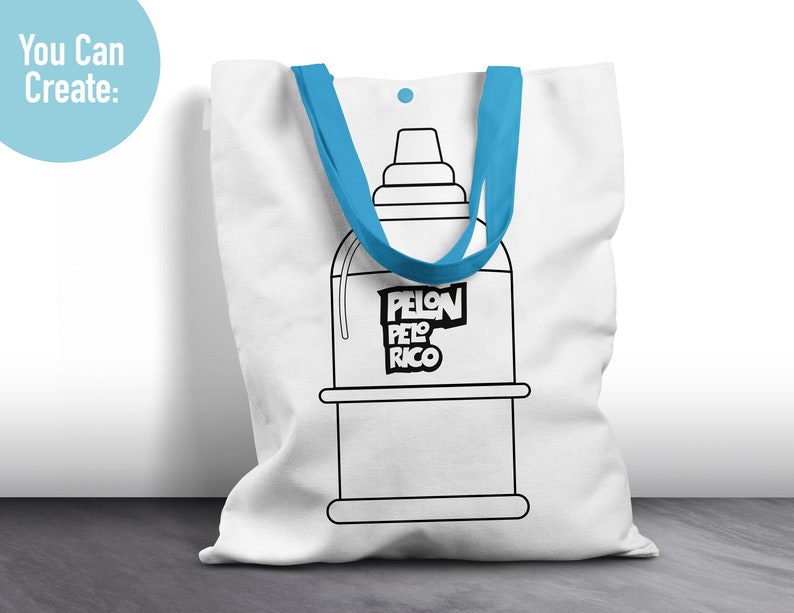 K&ouml;nnte beinhalten: Wei&szlig;e Einkaufstasche mit blauen Henkeln und einer schwarz-wei&szlig;en Illustration eines Wasserspenders mit dem Text "Pelon Pelo Rico" auf der Vorderseite.