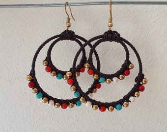 Makrame handmade boho earrings. Macrame with beads earrings. 5cm makramee hanging earrings.