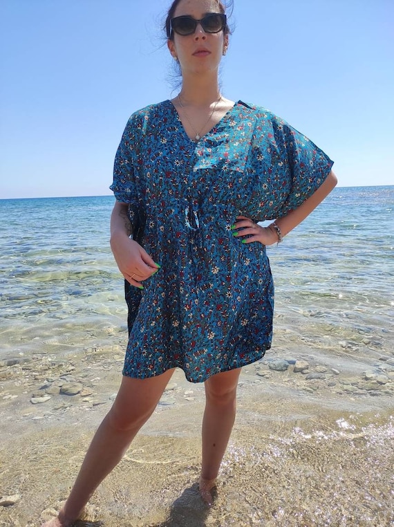 Abito tunica da spiaggia blu. Abito caftano in seta taglie forti. Copri bikini. Abito estivo taglie forti. Abito caftano in seta taglia unica. Copricostume da spiaggia