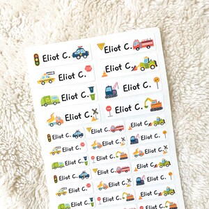 Autos Namen Aufkleber | 58 Aufkleber mit Namen für Kinder | Kita Label | Etiketten für Schulmaterial | Wasserfest Etikett |