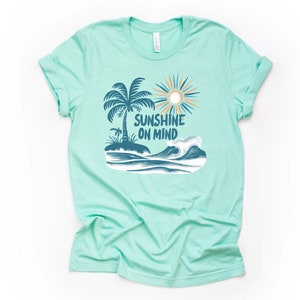 Summer Beach Tee: Sunshine Palm Tree Graphic, Unisex Shirt Mint