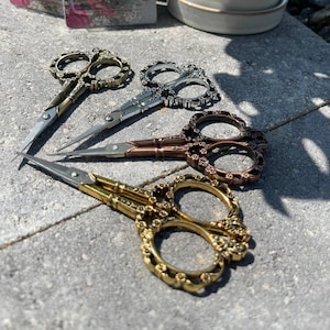 Floral Embroidery Scissors, Vintage Style Scissors, Vintage Antique Inspired Omate Floral Yam Scissors, Thread Scissor, Tailor’s Scissors